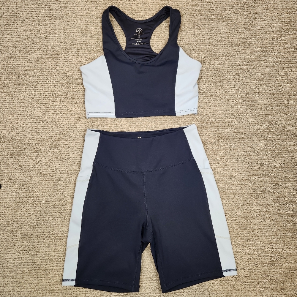 Move Theology Workout Set Sports Bra Biker Shorts Pockets Colorblock Medium Gym